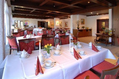 Hak Hotel Am Klostersee Зиндельфинген Экстерьер фото